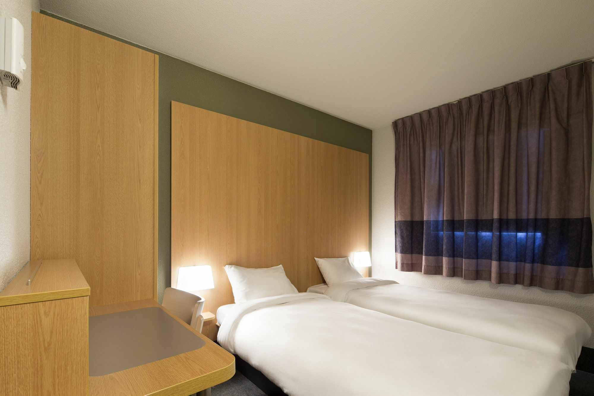 B&B Hotel Dunkerque Centre Gare Dunkirk Exterior foto
